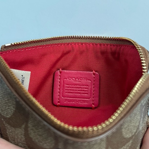 COACH Bonnie Cashin Limited Edition Signature Corner Wristlet Zip Wallet. - Picture 7 of 7